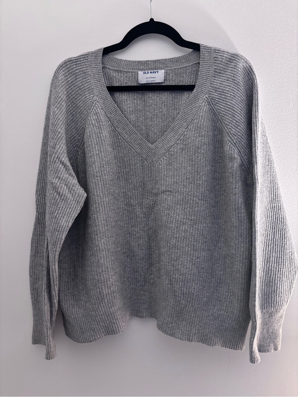Old Navy Light Grey Ribbed V-Neck Sweater